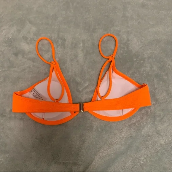 size small wired bathing suit top - Picture 4 of 4